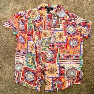 Forever 21 stylish short sleeve collared